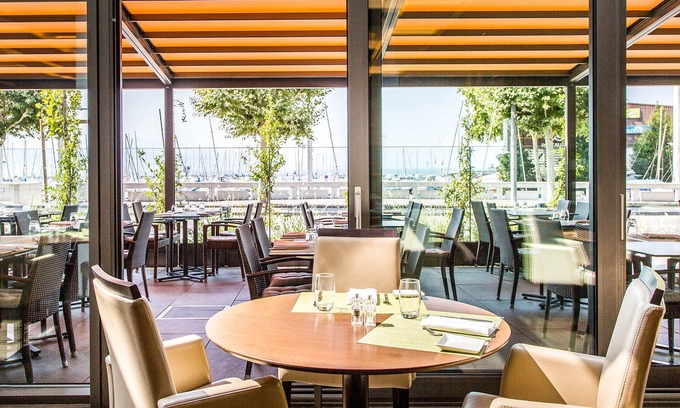 Lausanne Hotel | Experience the Comfort of Mövenpick Hotel Lausanne
