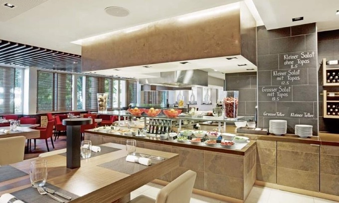 Glattbrugg Hotel | Relax at Mövenpick Hotel Zuerich-Airport with Spa & Dining