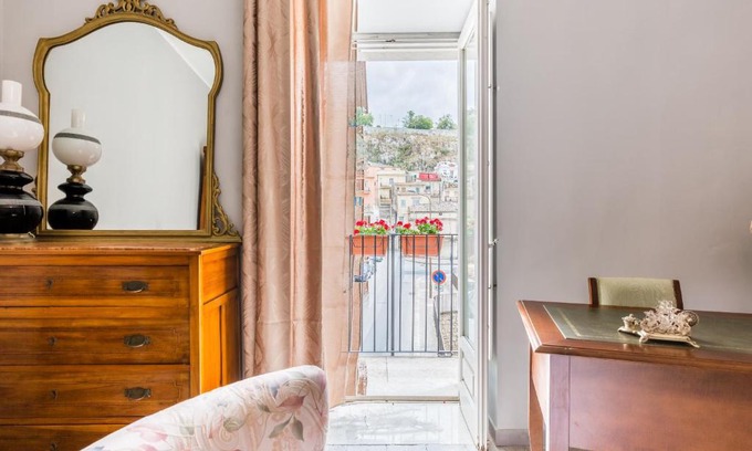 Modica House | Family-Friendly Retreat at Mùrika House - Guest Rated 10/10