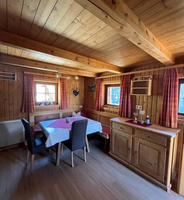 Sankt Veit in Defereggen House | Pet-Friendly Mühle in Görtschach with Oceanfront Views