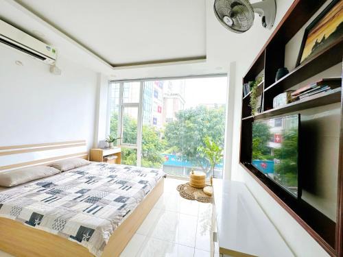 Phuong 6 Apartment | Modern Quận 3 Hotel with Scenic Views & Family Amenities