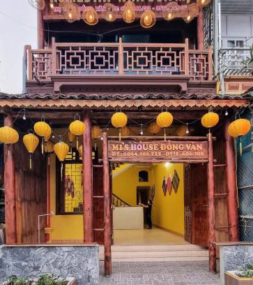 Dong Van Bed & Breakfast | Cozy Mị House Homestay in Đồng Văn with Family Amenities