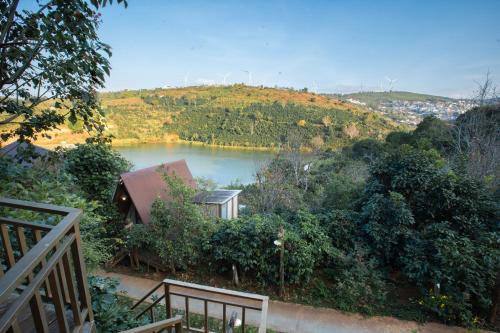 Da Lat Cabin | Discover Mộc Trà Farm: Pet-Friendly Family Retreat
