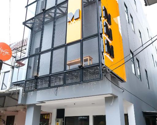 Binong Hotel | Delightful M Cabin Karawaci with Complimentary Breakfast