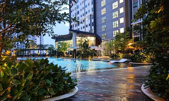 Sentul Pasar Apartment | Inviting M Centura Sentul: 2 Bedrooms with Pool Access