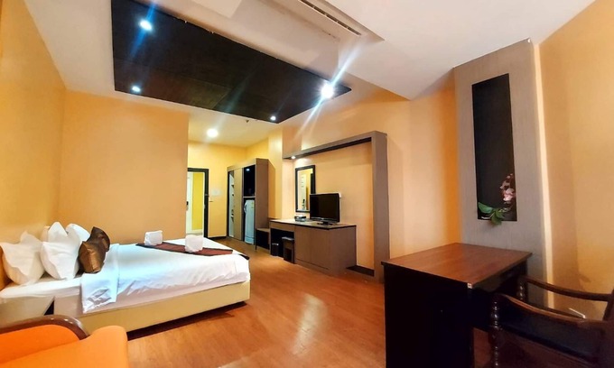 Danok Hotel | Discover M Hotel Danok: Family-Friendly with Pool & Spa