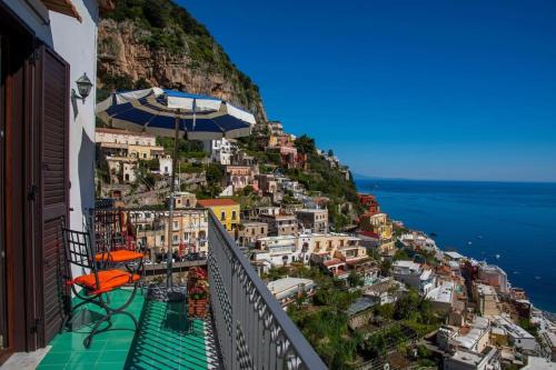 Liparlati Apartment | Delightful M'incanto: Pet and Child Friendly Retreat