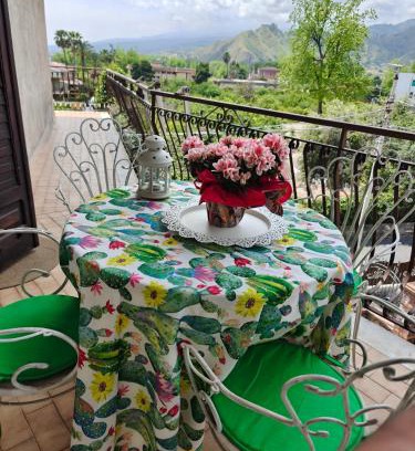 Trappitello Apartment | Family-Friendly Retreat at M&M Home with Perfect Rating