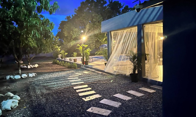 Comayagua Apartment | Family-Friendly M&M Zavala Hotel with Pool and Breakfast