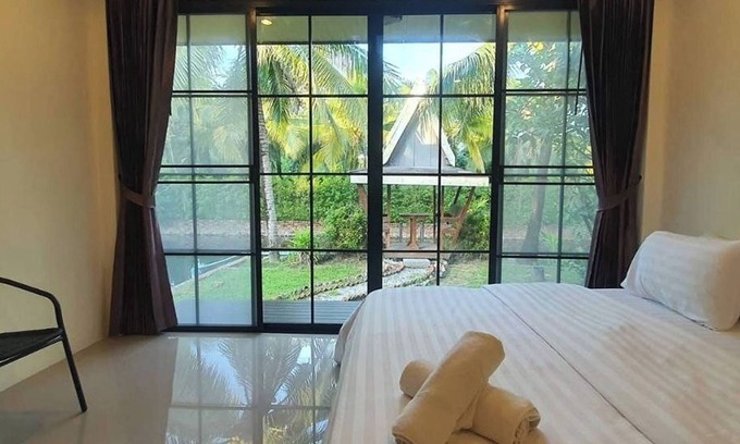 Songkhla Hotel | Budget-Friendly M Resort with Family Amenities & Kitchen