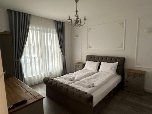 Sanmartin Apartment | Top-Rated M&S Apartment 3: Perfect for Families