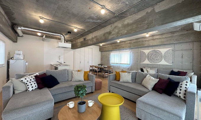 Hiroshima City Centre Apartment | Explore M's Lea Building: Top-Rated with Family Amenities