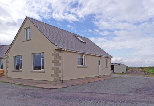 Aghany House | Discover Accony in Louisburgh for Your Next Getaway