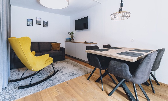 Rauris Apartment | Relax at M1 - Apartment with Garden & Spa Amenities