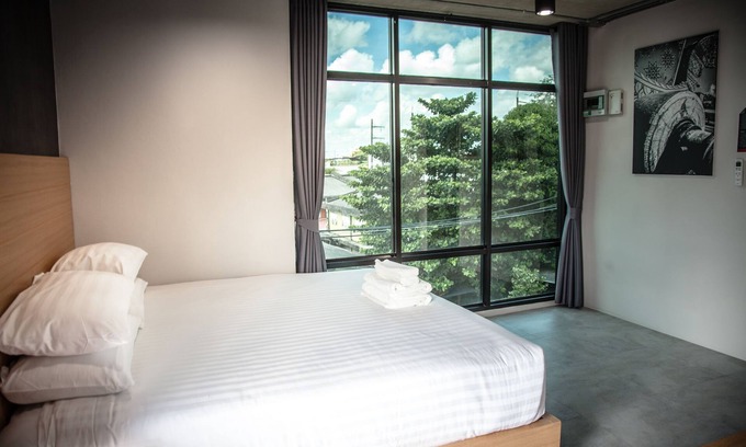 Nakhon Si Thammarat Hotel | Discover M1 Maharaj: Family-Friendly & Accessible Stay