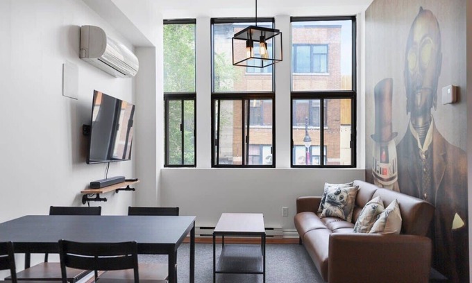 Milton Park Apartment | Guest Rated 10/10: The Star Wars Suite in Downtown