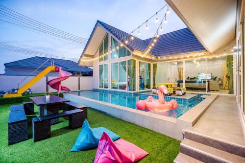 Cha-am Villa | Experience M4 Billion Pool Villa with Oceanfront Amenities