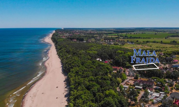 Pustkowo Cabin | Enchanting Mała Frajda: Pet-Friendly with Ocean Views