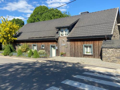 Weverce House | Oceanfront Ma baraque de vacances: Pet Friendly Retreat