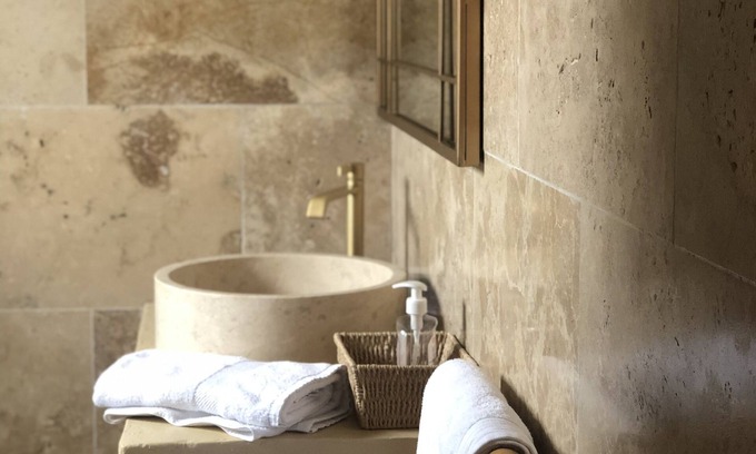 Saintes-Maries-de-la-Mer House | Cozy Maison au Bord de Mer: Rated 10/10, Family-Friendly Stay