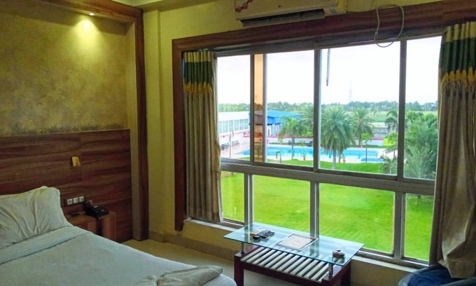 Chitrakoot Hotel | Budget-Friendly Ma Parvati Residency with Breakfast Included