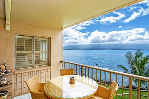 Maalaea House | Experience Comfort at Maalaea Kai Resort 317 with Pool and Breakfast