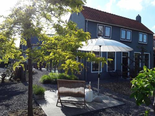 Kortgene Villa | Maan B&B + Galerie
