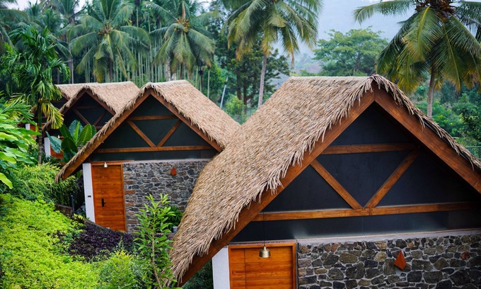 Wellington Hotel | Maayaa riverside villa by KPM Tripenta
