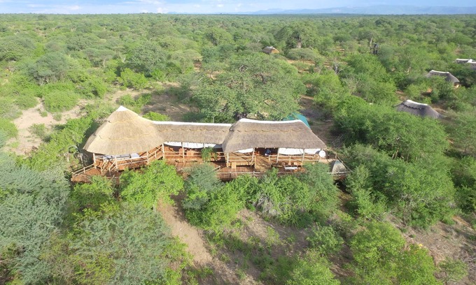 Idodi Cabin | Mabata Makali Lodge & Campsite