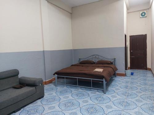 Vientiane House | Budget-Friendly Mabuhay Guest House with Child-Friendly Amenities