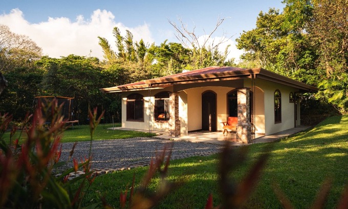 Monteverde Villa | Pet-Friendly Villas Macadamia: Rated 9.6 with Spa Access
