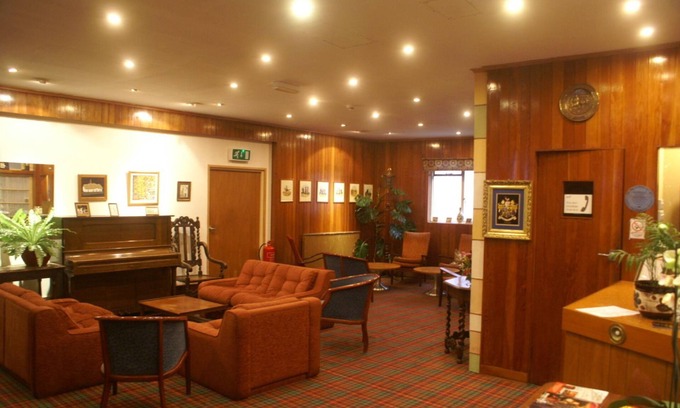 Inverness City Centre Hotel | Guest Favorite: MacDougall Clansman Hotel with Spa & Breakfast