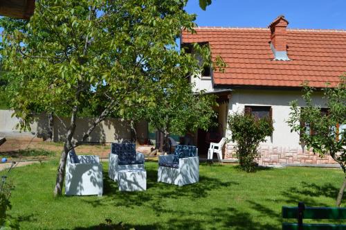 Southwestern Region House | Top-Rated Villa Vevcani in Vevchani with Pool & Kitchen