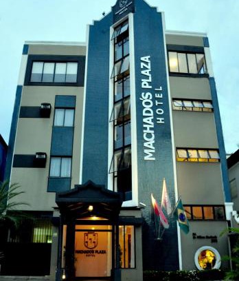 Nazare Hotel | Relax at Machado's Plaza Hotel with Pool and Breakfast
