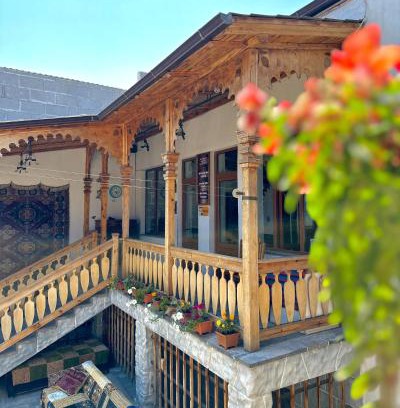 Ejmiatsin House | Cozy Machanents Guest House: Family-Friendly with Breakfast