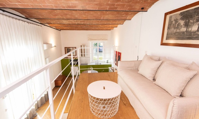 Oltrarno Apartment | Top-Rated Machiavelli Apartment with Family-Friendly Amenities