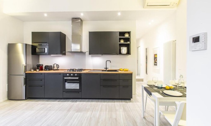 Zona Farini Apartment | Pet-Friendly Maciachini Apartments R&R with High Ratings