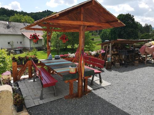 Stara Cervena Voda House | Maciejówka: Guest Rated 9.8, Oceanfront & Pet Friendly