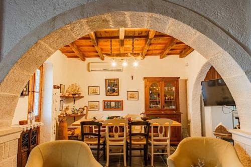 Makrilia House | Family-Friendly MaciliaVilla: Guest Rated 9.7/10