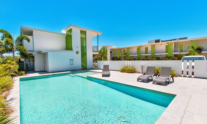 East Mackay Hotel | Experience Mackay Oceanside Central Hotel: 4-Star Comfort