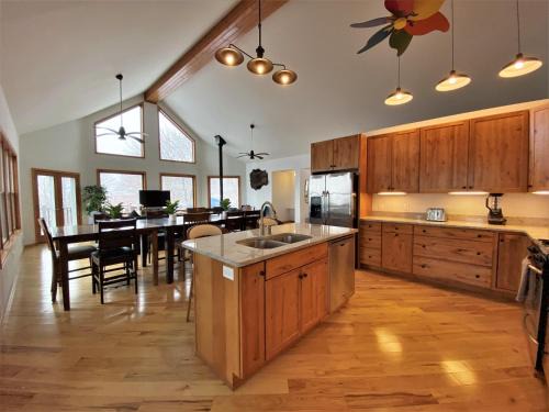 St Ignace House | Enchanting Mackinac Palace: 4-Star Family-Friendly Retreat