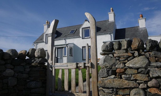 Skigersta House | Family-Friendly Getaway at Macleod Cottage, Isle of Lewis