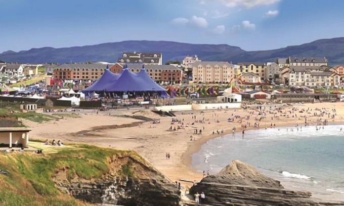 Bundoran House | Top-Rated Maddens Bridge Bar & Guesthouse with Dining Options