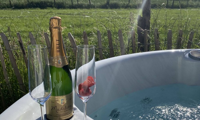 Moorslede Bed & Breakfast | Guest Rated 10/10: Madelette B&B with Spa & Eco Amenities