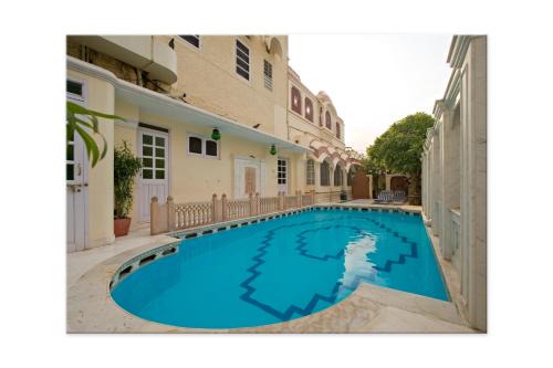 Bani Park Hotel | Heritage Retreat at Madhuban with Pool & Ocean Views