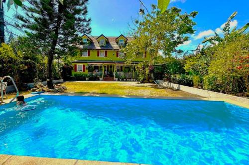 Santa Rosa House | Madie's Place B&B with Private Pool in Santa Rosa near Enchanted Kingdom