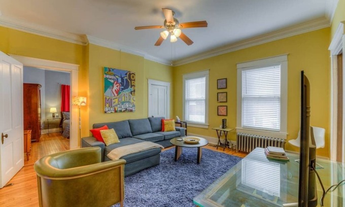 Midtown House | Experience Madison at the Square: Free Coffee & Gig WiFi!