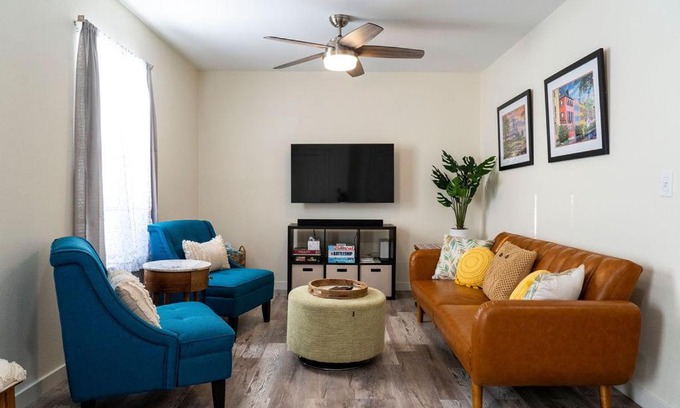 North Charleston House | Pet-Friendly Madrona's Cottage with Fenced Yard Awaits