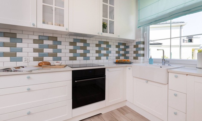 Pogorze Apartment | Experience Madrycka Apartment at Tesoro Gardens - Ocean View Retreat