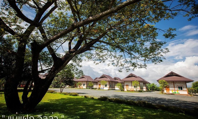 Mae Faek Mai Hotel | Unbeatable Stay at Mae Faek Villas with Pool & Dining